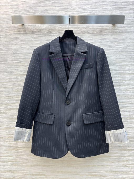 CW76309 Prada 25 Early Spring New Collection Gray Striped Suit Representing Fashionable Tempera jgau6m8p