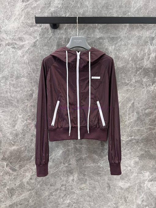 ZW60673 Prada 25Ss Early Spring New Triangle Logo Light And Thin Short Hooded Jacket Jacket | Y nb5m40wy