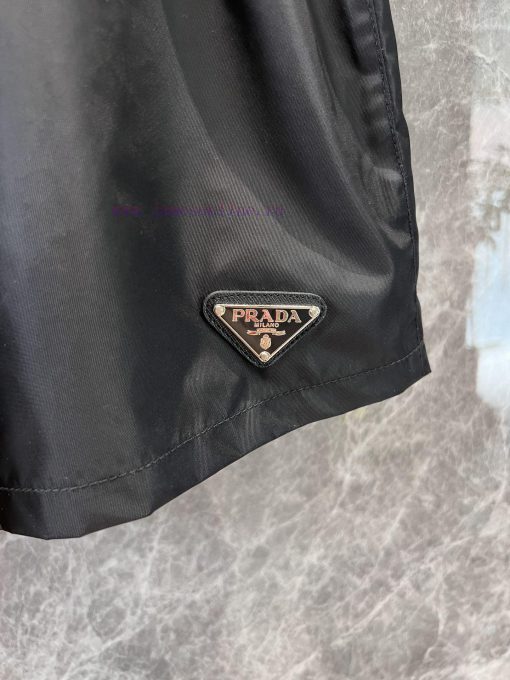 ZK60692 Prada 25Ss Early Spring New Triangle Logo Decorative Elastic Waist Casual Shorts 丨 The qhxxi76a - Image 8