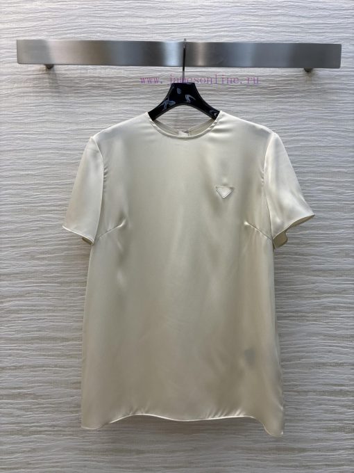 CT76550 Prada 25 Spring/Summer New Collection Triangular Decorative Round Neck Short Sleeve Top 0zrembux