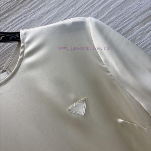 CT76550 Prada 25 Spring/Summer New Collection Triangular Decorative Round Neck Short Sleeve Top 0zrembux - Image 5