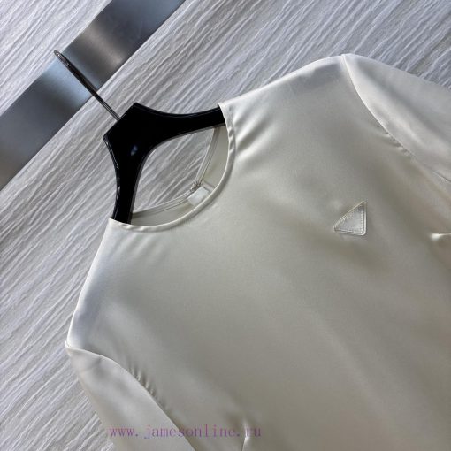 CT76550 Prada 25 Spring/Summer New Collection Triangular Decorative Round Neck Short Sleeve Top 0zrembux - Image 6