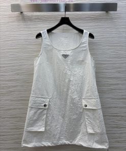CL76570 Prada 25 Spring/Summer With Triangular Logo Sleeveless Dress Embellished With Low-key Y qg4xc5q5