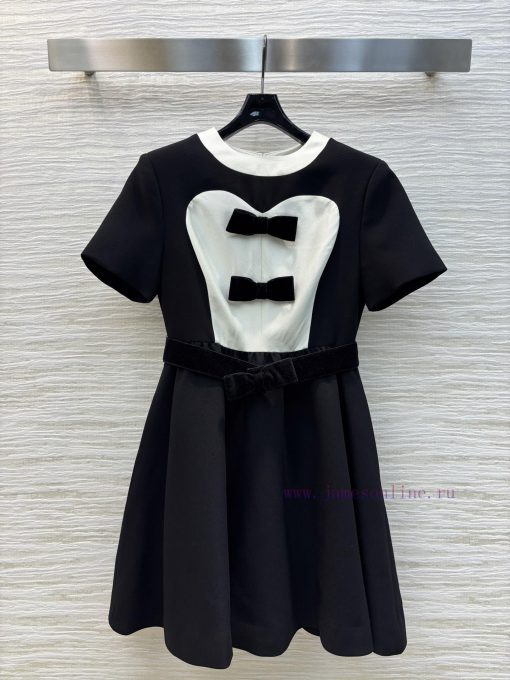 CL76603 Valentino 25 Spring/Summer New Collection Color Contrasting Love Design Short Sleeve Ro mg6dfdar