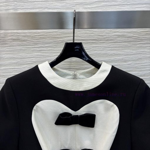 CL76603 Valentino 25 Spring/Summer New Collection Color Contrasting Love Design Short Sleeve Ro mg6dfdar - Image 3