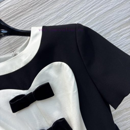 CL76603 Valentino 25 Spring/Summer New Collection Color Contrasting Love Design Short Sleeve Ro mg6dfdar - Image 5