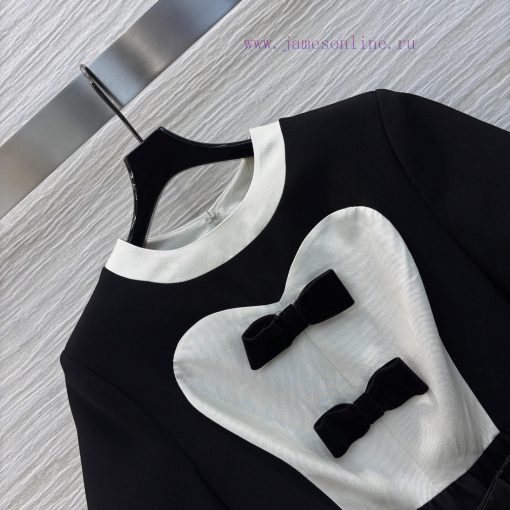 CL76603 Valentino 25 Spring/Summer New Collection Color Contrasting Love Design Short Sleeve Ro mg6dfdar - Image 6