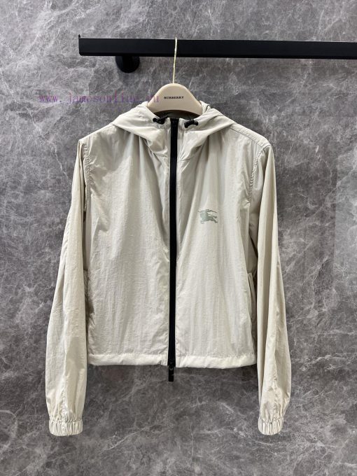 ZW60739 Burberry 25Ss Early Spring New Equestrian Knight Emblem Nylon Hoodie | Produced With Eq sejbebdc