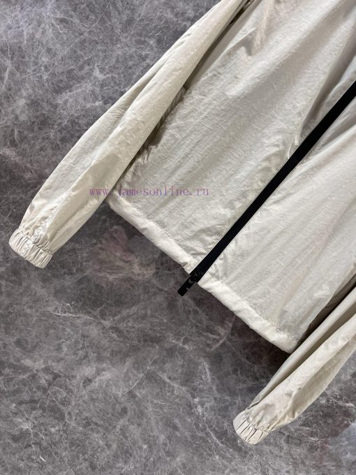 ZW60739 Burberry 25Ss Early Spring New Equestrian Knight Emblem Nylon Hoodie | Produced With Eq sejbebdc - Image 6