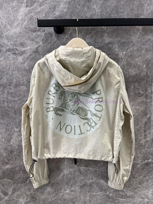 ZW60739 Burberry 25Ss Early Spring New Equestrian Knight Emblem Nylon Hoodie | Produced With Eq sejbebdc - Image 8