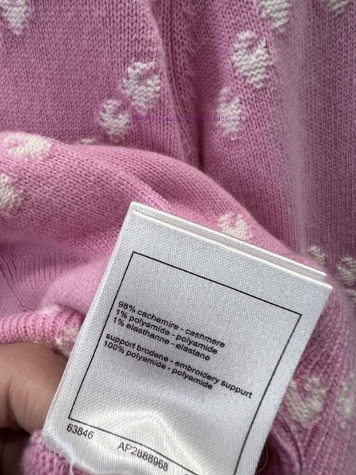 ZW60787 Chanel 25p Early Spring New Heavy Duty Pearl Chain Cashmere Cardigan | Developed And Pr u3oe3c5d - Image 10