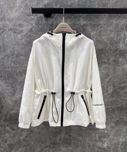 ZW60791 Burberry 25ss Early Spring New Lightweight Nylon Sunscreen Jacket Short Coat 丨 Develope c4tdfjrc