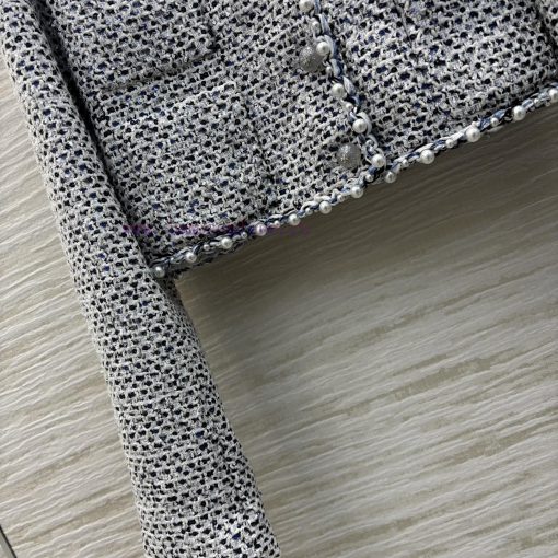 CW76712 Chanel 25 Early Spring New Collection Woven Round Neck Chanel Style Jacket With Pearl B m9jvmrsc - Image 7