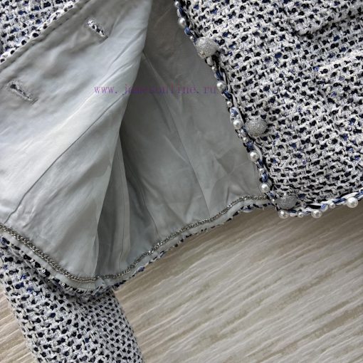 CW76712 Chanel 25 Early Spring New Collection Woven Round Neck Chanel Style Jacket With Pearl B m9jvmrsc - Image 8