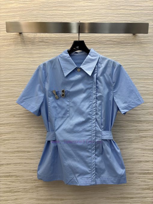 CC76809 Miu Miu Collar Decoration Shirt With Small Brooch Logo Embellishment Unique And Eye-cat n0hopyjh - Image 2