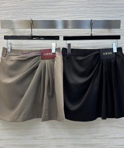 CB76889 Loewe 25 Early Spring New Item Pleated Logo Leather Decoration Short Skirt Side Zipper yjae1wxn