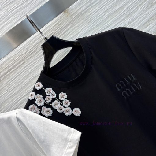 CT77015 Miu Miu 25 Spring/Summer New Collection Classic Short Sleeve T-shirt With Nail Bead Flo gzdeu9rx - Image 3