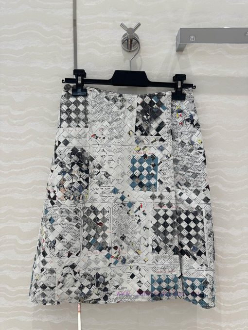 High End AB77081 Graffiti Newspaper Limited Edition BV Weaving Craftsmanship Retro Modern Fashi xs7o3sfi - Image 2