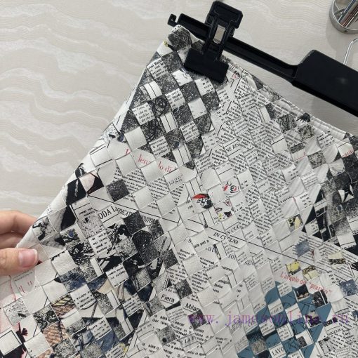 High End AB77081 Graffiti Newspaper Limited Edition BV Weaving Craftsmanship Retro Modern Fashi xs7o3sfi - Image 7