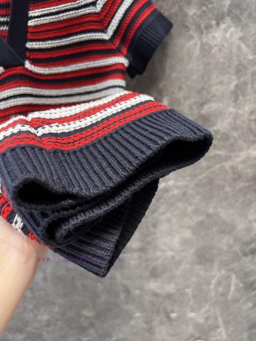 ZL60902 Gucci25Ss Spring And Summer New Product Retro Black White And Red Color Knitted V-neck p86qyhy7 - Image 9