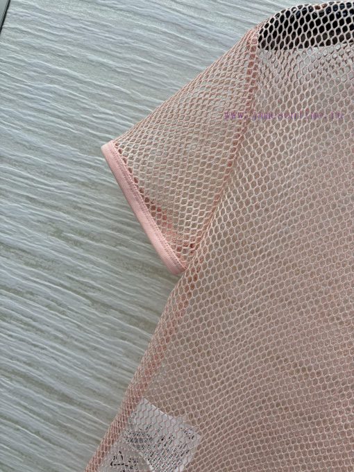 CT77105 Prada 25 Spring/Summer Pink Cotton Mesh T-shirt With Unique Age Reducing And Casual Sty wu4fir4z - Image 4