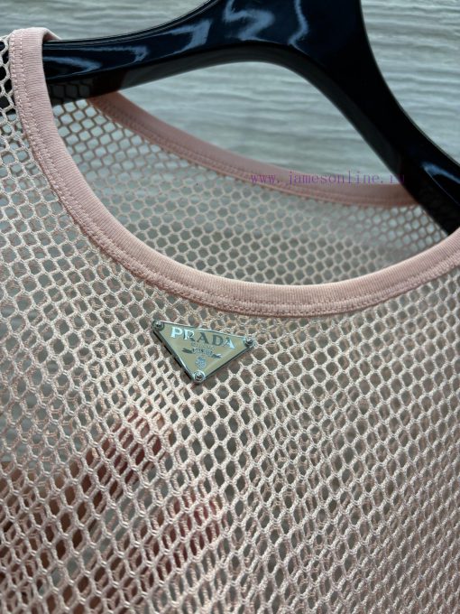 CT77105 Prada 25 Spring/Summer Pink Cotton Mesh T-shirt With Unique Age Reducing And Casual Sty wu4fir4z - Image 5