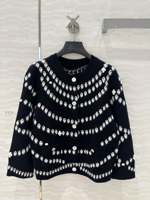 High End AW76729 Coco Chanel 25P High-end Pearl Series Cashmere Cardigan With Relief Three-dime l7z7e4yw - Image 2