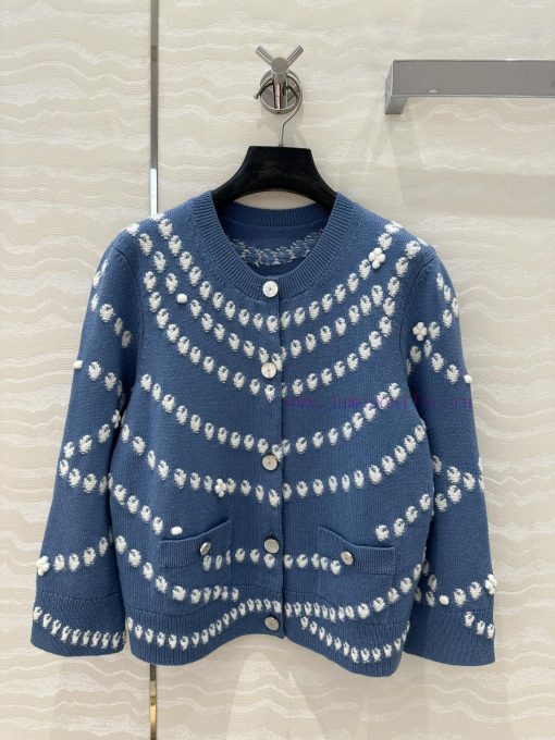 High End AW76729 Coco Chanel 25P High-end Pearl Series Cashmere Cardigan With Relief Three-dime p9saa67h