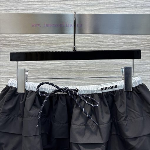 CB77217 Miu Miu 25 Spring/Summer New Collection Color Contrasting Elastic Waist Black Pleated S 1hsv0kqj - Image 3