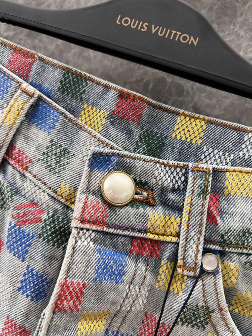 ZK60997 Louis Vuitton 25 New Color Checkerboard Shorts | The Design Of The Pants Is Amazing And ssa7hei5 - Image 6
