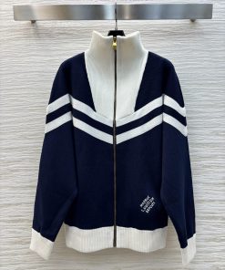 CW77252 Louis Vuitton 25 Early Spring Striped Letter Stand Up Collar Zipper Long Sleeved Knit J wdp8un8h
