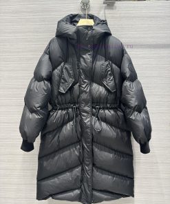The High-end AW60He * M è S 23 Autumn And Winter Synchronization Is A Must-have Long Down Jacke ge1la8z8