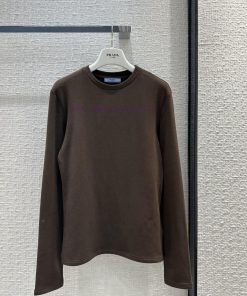 Daily Matching Tool BT63585 Prada Autumn/Winter 23 New Product Triangular Label Cloth Matted Bo 9k9qym5v