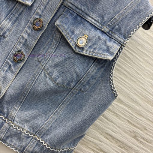 CW75365 Chanel 25 Early Spring New Collection With A Fake Two-piece Design Denim Vest Shirt Col pjsar654 - Image 8