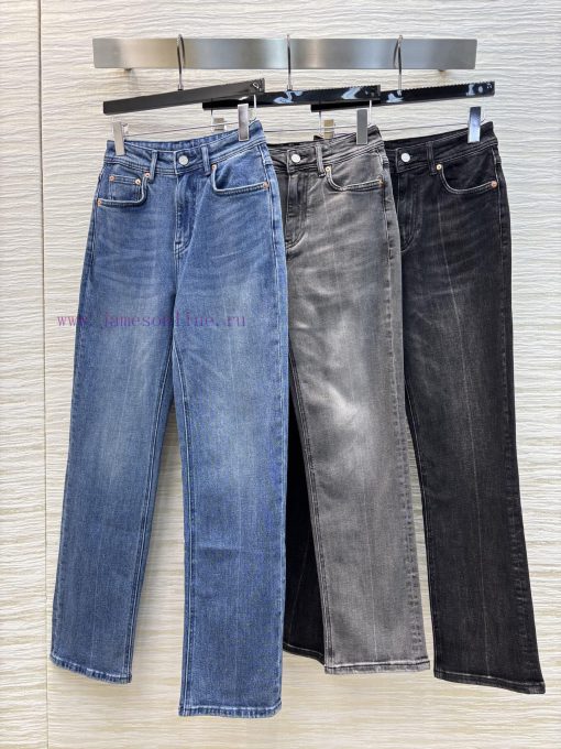 CK75509 Valentino 25 New Style Versatile And Easy To Wear Back Pocket V-Pattern Jeans This Pair aku35b0i