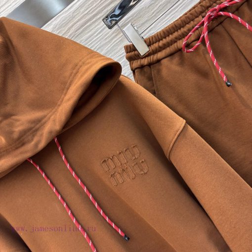 CT75516 Miu Miu 25 Early Spring New Item Letter Patch Embroidered Hooded Sweatshirt Casual Set x828uwgi - Image 6