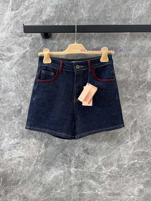 ZK60238 Mium * U 25Ss Early Spring New Red Embroidered Letter Shorts With Back Bag | Produced U 2zr3ort7 - Image 2