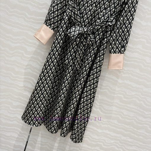 AL75657 V Series 25s Spring/Summer New Product Yang Zi's Same Geometric Shape Letter Element Pr g87vijp0 - Image 7