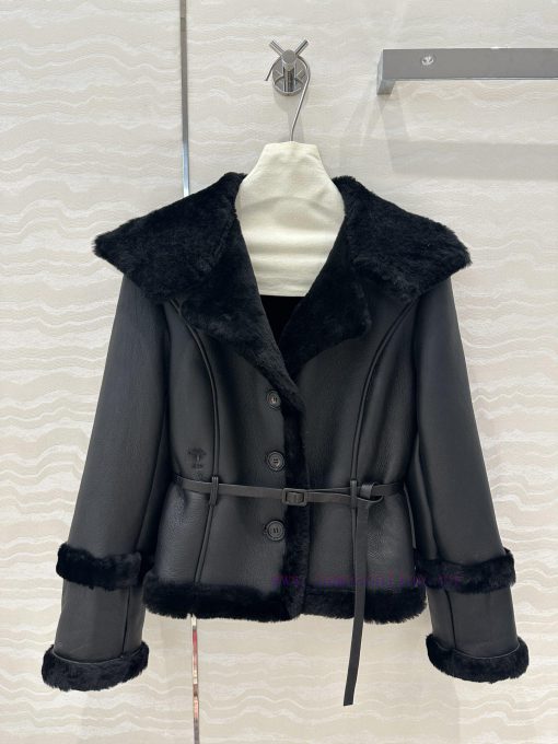 High End Original AW71592 CD Quality Control Wardrobe Must Include Top-notch Sheepskin And Fur 7c76b26c - Image 2