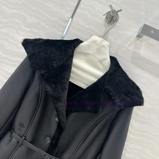 High End Original AW71592 CD Quality Control Wardrobe Must Include Top-notch Sheepskin And Fur 7c76b26c - Image 3