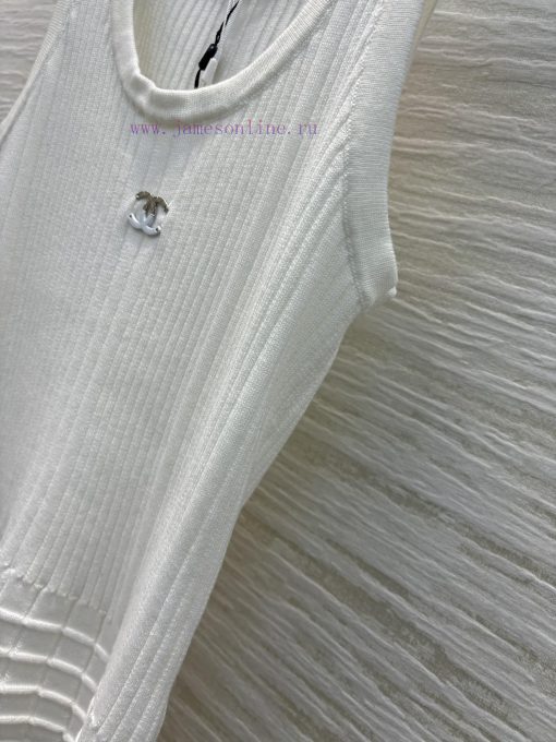 CT75760 Chanel 25 Spring/Summer New Product Solid Color Vertical Knitted Tank Top With Delicate 48dtg3c8 - Image 5