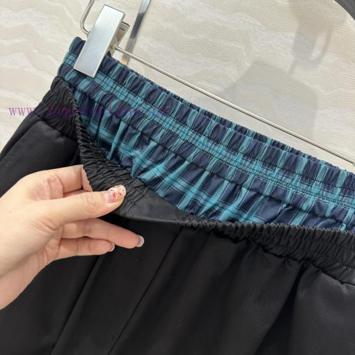 AK75777 LW Is A Stylish And Stylish High-end Wide Leg Straight Leg Pants From Yang Mi With A Do 190atkez - Image 6