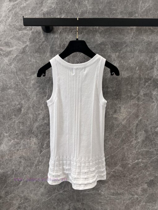 ZT60353 Chanel 25P Early Spring New 3D Pattern Knitted Tank Top | Produced U-neck Knitted Tank pyxihq0d - Image 3
