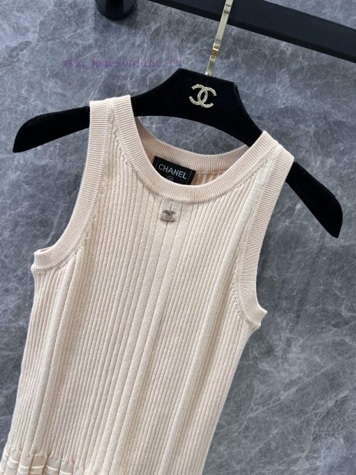 ZT60353 Chanel 25P Early Spring New 3D Pattern Knitted Tank Top | Produced U-neck Knitted Tank d2ajwyvc - Image 4