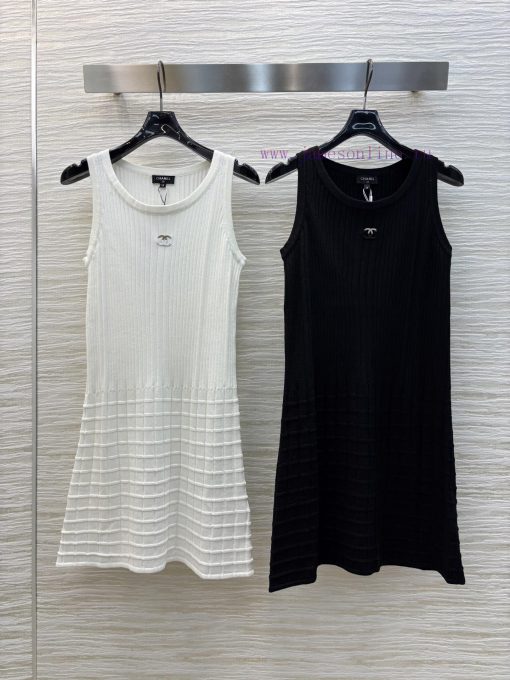 CL75820 Chanel 25 Spring/Summer New Product Solid Color Vertical Knitted Tank Top Skirt With De 40ngk854
