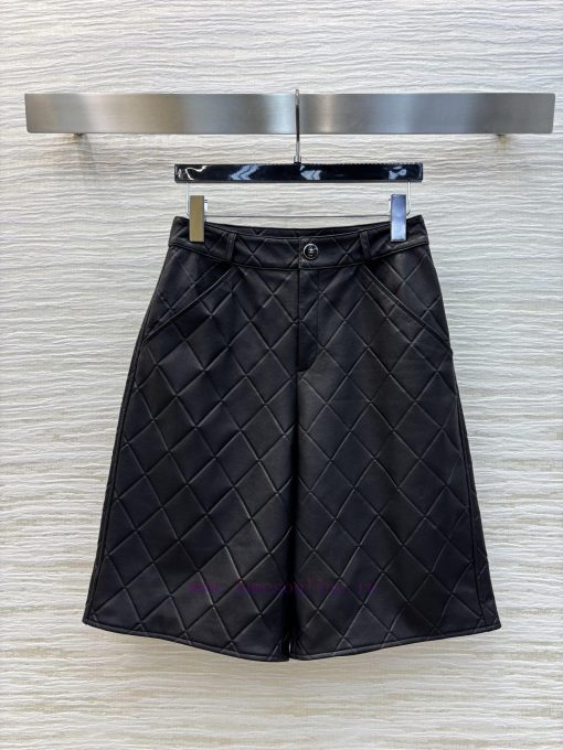 CK75823 Chanel 25 New Product Customized 100% Lambskin Five Quarter Pants With Diamond Pattern 5mf3qyev - Image 2