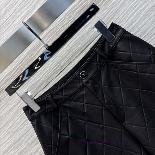 CK75823 Chanel 25 New Product Customized 100% Lambskin Five Quarter Pants With Diamond Pattern 5mf3qyev - Image 6