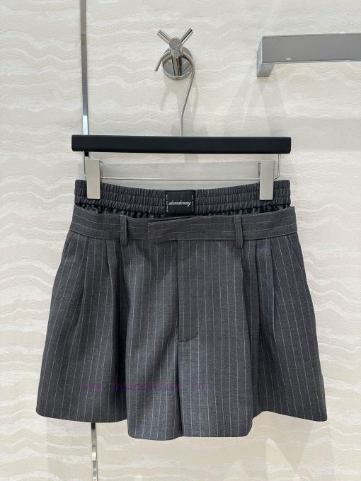 AK73323 AW Personality Elements Double Waisted Design Workwear Wind Pressure Pleated Shorts Ela r6csz4sj - Image 2
