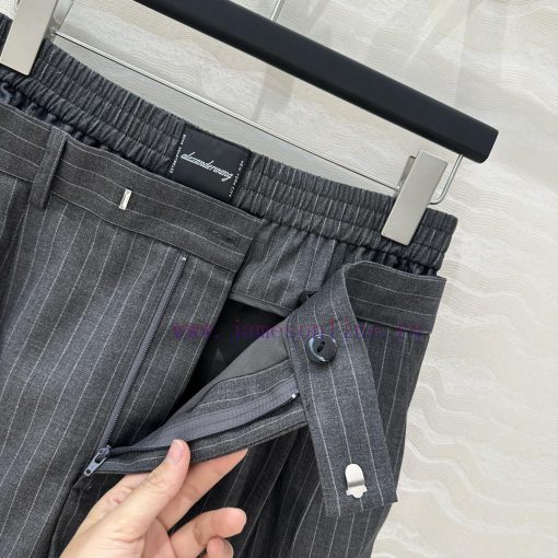 AK73323 AW Personality Elements Double Waisted Design Workwear Wind Pressure Pleated Shorts Ela r6csz4sj - Image 6