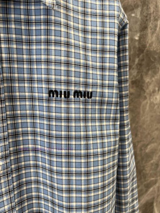 ZC60363 Miu Miu 25Ss Early Spring New Retro College Style Vertical Striped Blue Checkered Shirt i9k9uswe - Image 6